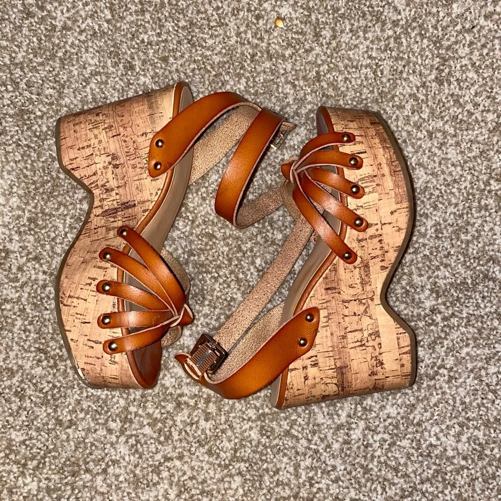 Wedges - Picture 1 of 2